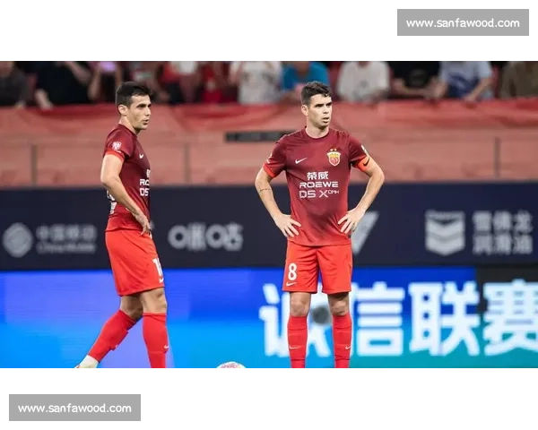 滕哈格力挺希克留队，勒沃库森锋霸遭英超意甲哄抢