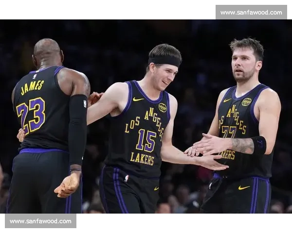 重磅交易猜想：JJJ 加盟湖人助詹皇东契奇冲冠，灰熊索要多首轮加速重建！